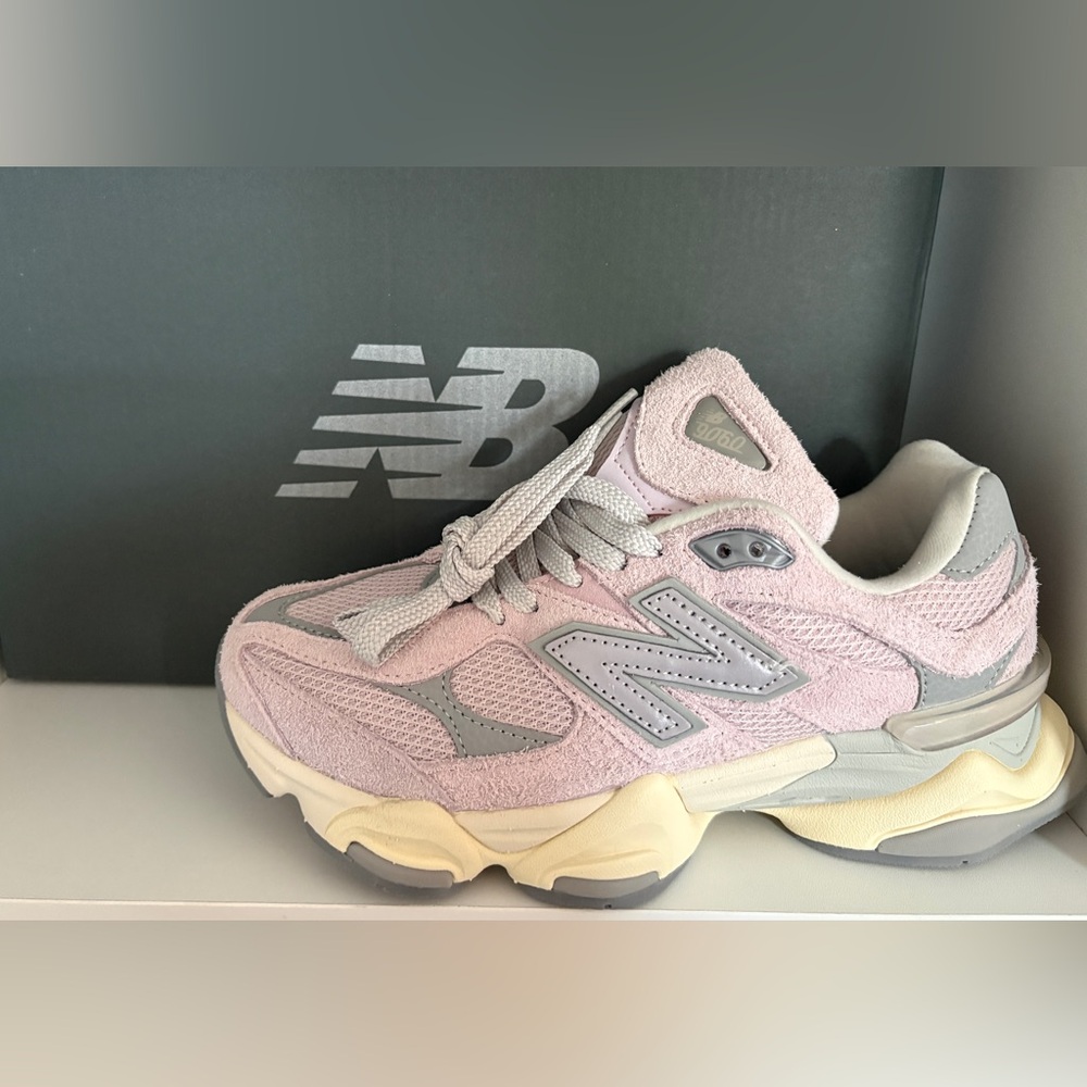 New Balance 9060 Pink and Gray Sneakers